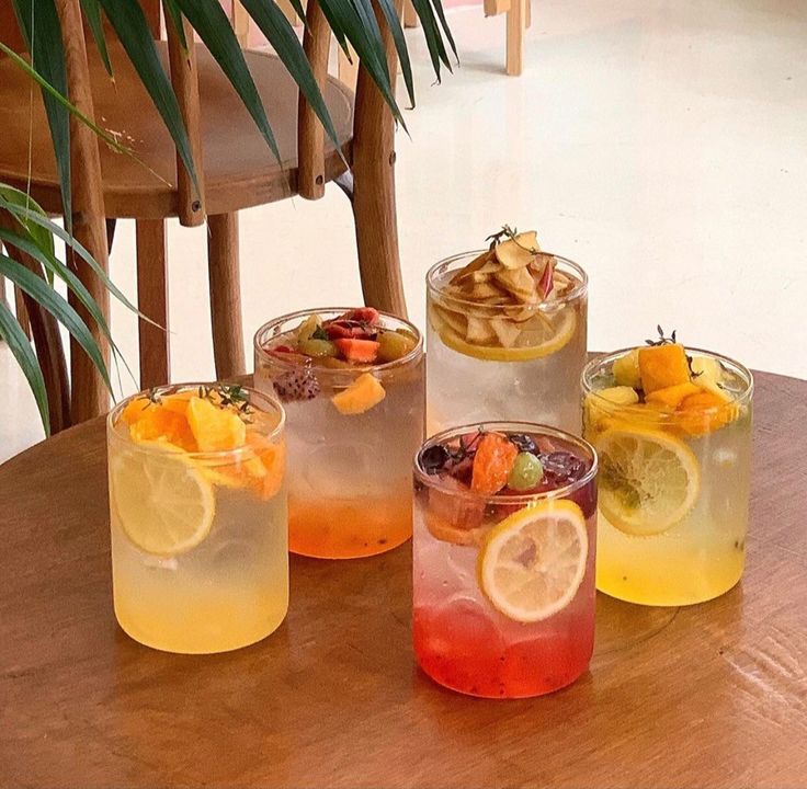 Tropical Twist(Pineapple + Orange+Strawberry)